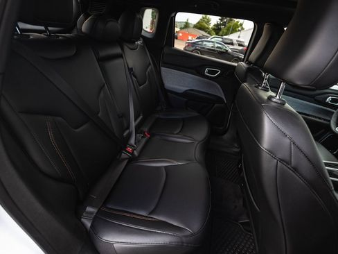 New 2024 Jeep Compass Latitude w/ Sun and Sound Group image 26