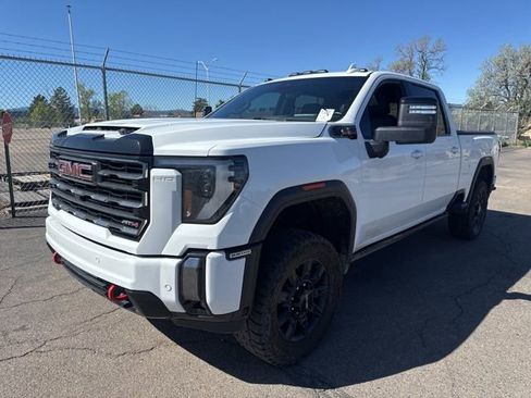 Used 2024 GMC Sierra 3500 AT4 w/ AT4 Premium Plus Package image 3