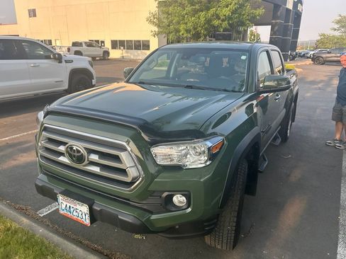 Used 2021 Toyota Tacoma SR5 w/ Trail Edition AWD/4WD image 2