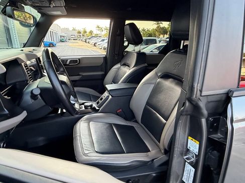Certified 2022 Ford Bronco Wildtrak AWD/4WD image 10