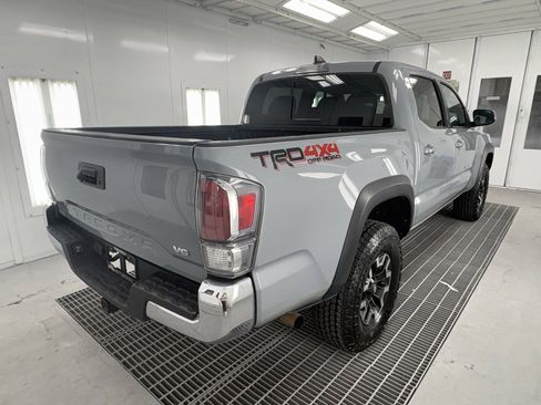 Used 2021 Toyota Tacoma TRD Off-Road image 5