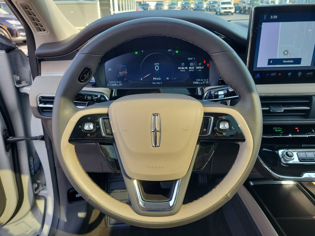Certified 2023 Lincoln Corsair AWD w/ Equipment Group 101A image 23