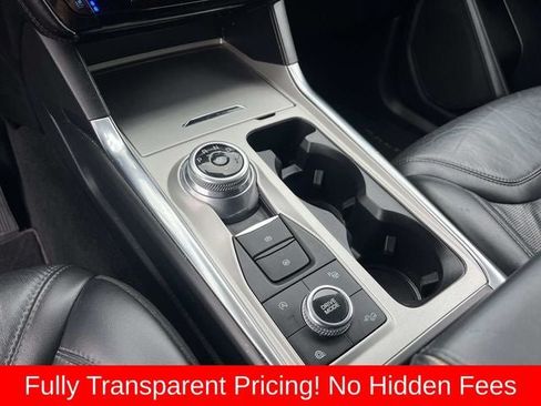 Used 2021 Ford Explorer Platinum w/ Equipment Group 601A AWD/4WD image 34