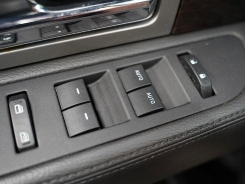 Used 2014 Ford F150 Platinum image 26