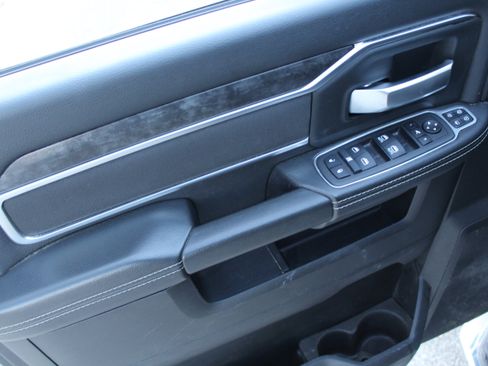 Used 2024 RAM 2500 Big Horn w/ Bed Utility Group image 8