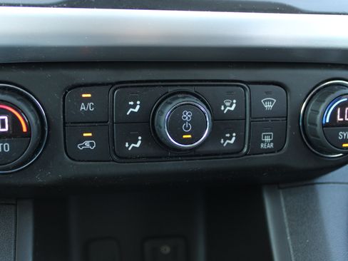 Used 2019 GMC Acadia SLE FWD image 23