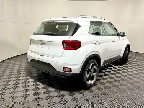 New 2026 Hyundai Venue SEL image 17