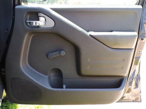 Used 2015 Nissan Frontier S w/ S Preferred Package RWD image 19