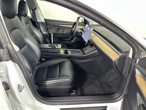 Used 2021 Tesla Model 3 Standard Range Plus image 25
