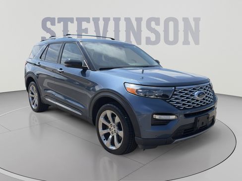 Used 2020 Ford Explorer Platinum w/ Premium Technology Package AWD/4WD image 6