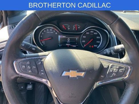 Used 2017 Chevrolet Cruze Premier FWD image 20