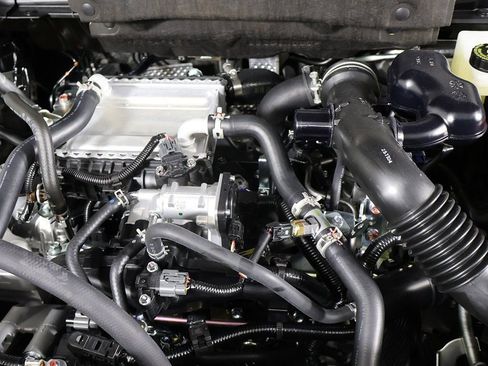 New 2026 Mitsubishi Outlander ES image 18