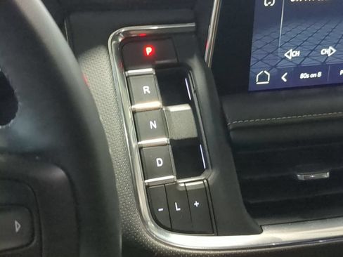 Used 2023 GMC Yukon SLT w/ SLT Premium Package AWD/4WD image 29