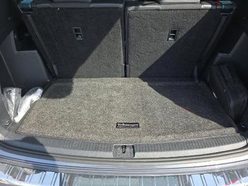 Used 2022 Volkswagen Atlas SE image 12