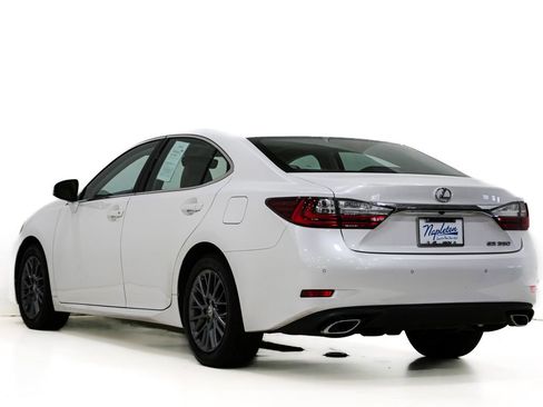 Used 2018 Lexus ES 350 w/ Premier Package FWD image 9
