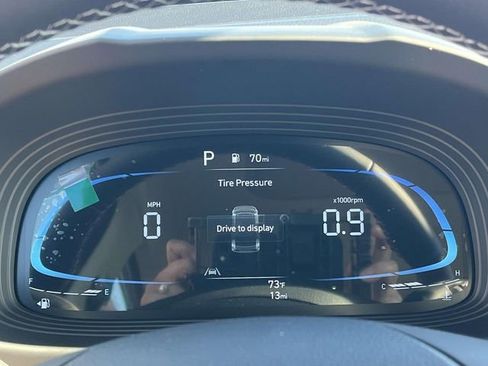 New 2026 Hyundai Venue SEL FWD image 26