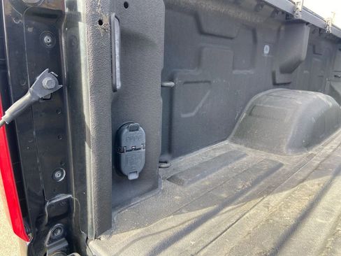 Used 2020 Chevrolet Silverado 3500 High Country image 8