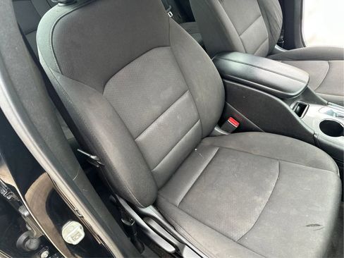 Used 2018 Chevrolet Malibu LT FWD image 30