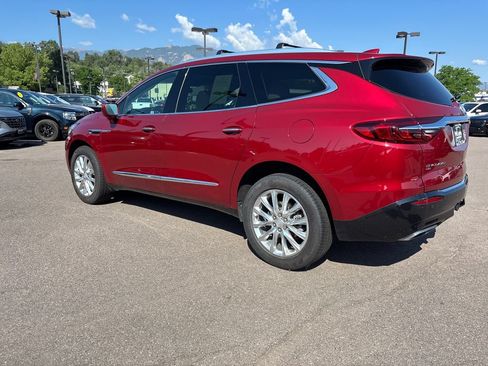Used 2020 Buick Enclave Essence w/ Sound and Sites Package AWD/4WD image 23