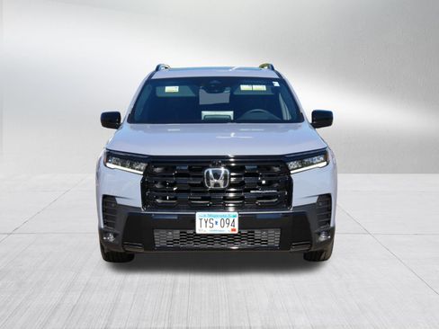 Used 2026 Honda Pilot Black Edition image 2