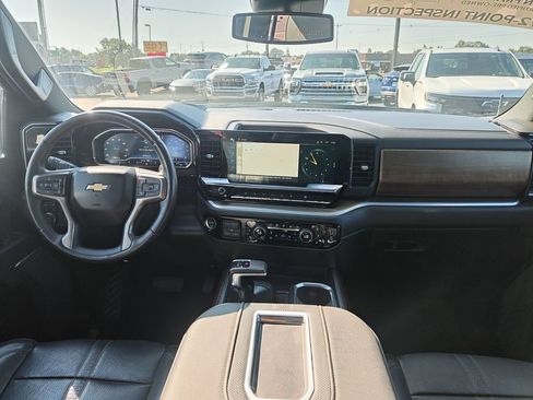 Used 2022 Chevrolet Silverado 1500 High Country AWD/4WD image 15