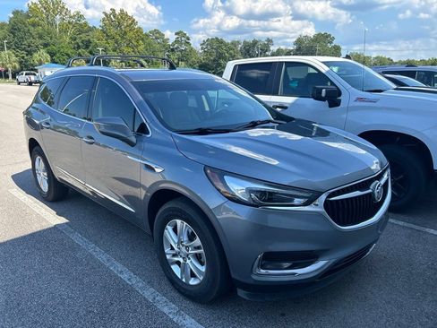 Used 2020 Buick Enclave Essence w/ Trailering Package, 5000 lbs. FWD image 2