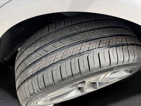 Used 2025 Genesis GV80 3.5T Prestige image 39