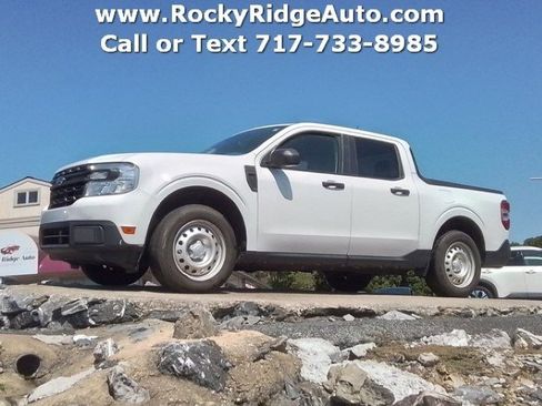 Used 2023 Ford Maverick XL image 1