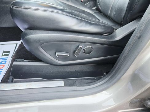 Used 2017 Lincoln MKC Reserve image 38