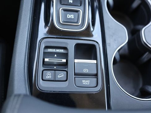 Used 2025 Honda Pilot Touring image 37