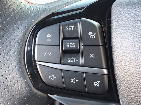 Used 2025 Ford Explorer ST-Line w/ ST-Line Street Pack image 21