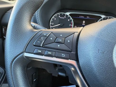 Used 2025 Nissan Sentra SV FWD image 24