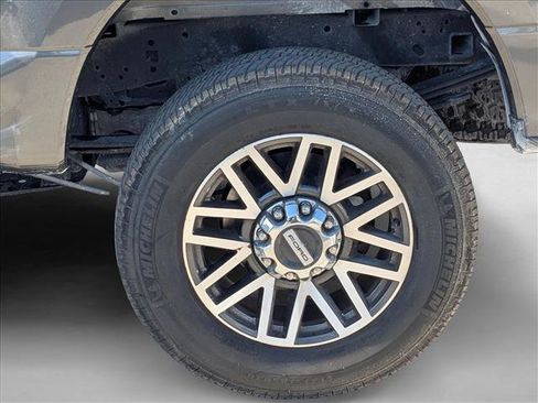 Used 2018 Ford F250 Lariat w/ Lariat Ultimate Package image 7