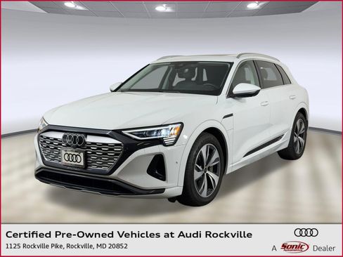 Certified 2024 Audi Q8 e-tron Premium Plus w/ Premium Plus Package AWD/4WD image 1