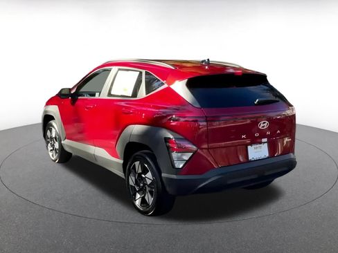 Used 2025 Hyundai Kona SEL image 8