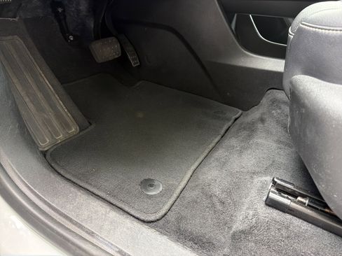 Used 2025 Chevrolet Traverse LT AWD/4WD image 17