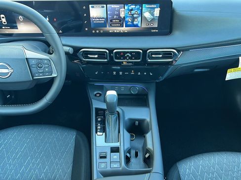 New 2026 Nissan Sentra SV w/ SV Convenience Package FWD image 13