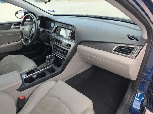 Used 2017 Hyundai Sonata Sport w/ Value Edition Package 02 FWD image 2
