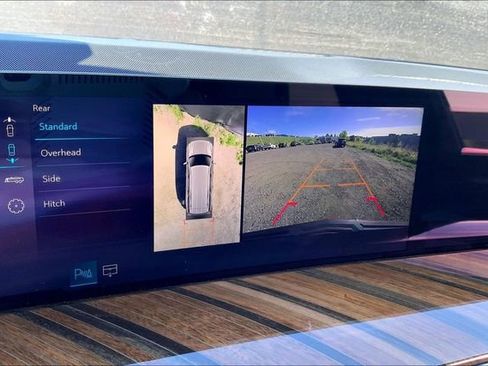 Used 2025 Cadillac Escalade ESV Sport Platinum image 24