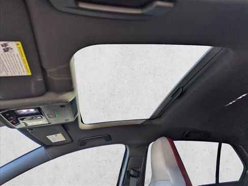 Certified 2024 Volkswagen GTI SE image 22