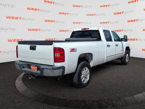 Used 2012 Chevrolet Silverado 3500 LT w/ Interior Plus Package AWD/4WD image 5