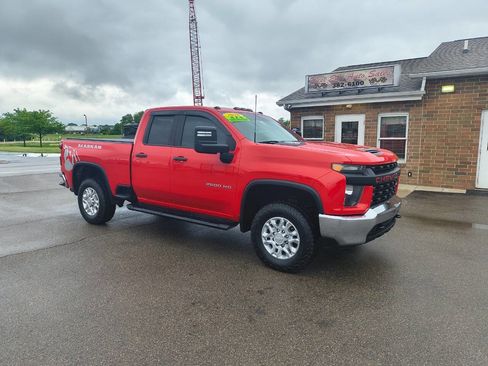 Used 2020 Chevrolet Silverado 2500 W/T AWD/4WD image 3