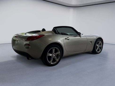Used 2007 Pontiac Solstice Convertible w/ Premium Package image 5
