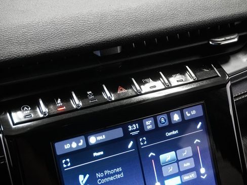 Certified 2023 Jeep Grand Cherokee L Altitude image 22