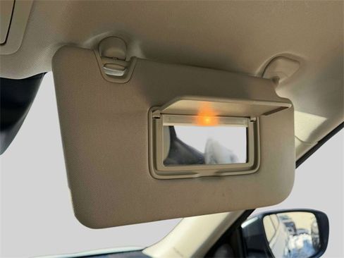 Used 2020 Nissan Rogue SV image 38