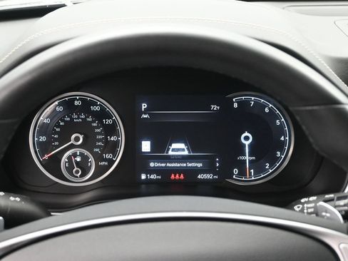 Used 2024 Genesis GV80 2.5T AWD/4WD image 12