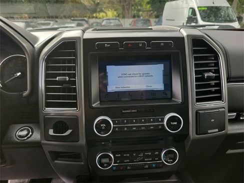 Used 2018 Ford Expedition XLT w/ Equipment Group 202A image 19
