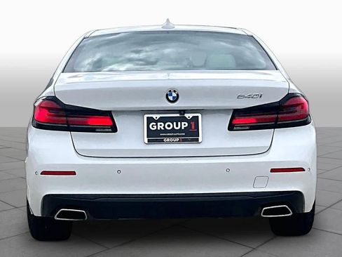 Used 2021 BMW 540i w/ Premium Package RWD image 4