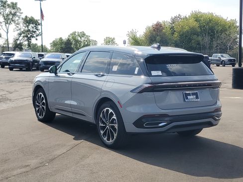 New 2026 Lincoln Nautilus Reserve AWD/4WD image 3
