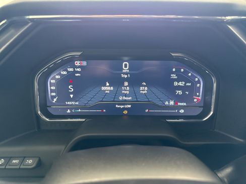 Used 2025 GMC Sierra 2500 Denali Ultimate AWD/4WD image 8
